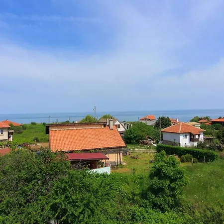 Rezos Къща за гости 3*