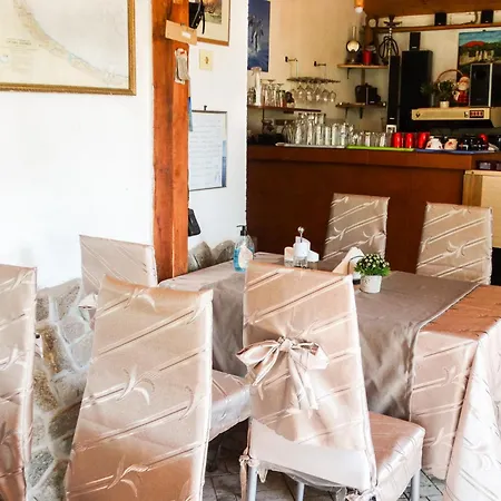 Rezos Къща за гости